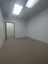 3455 N Desert Dr, East Point, GA à louer Photo intérieure– Image 1 sur 7