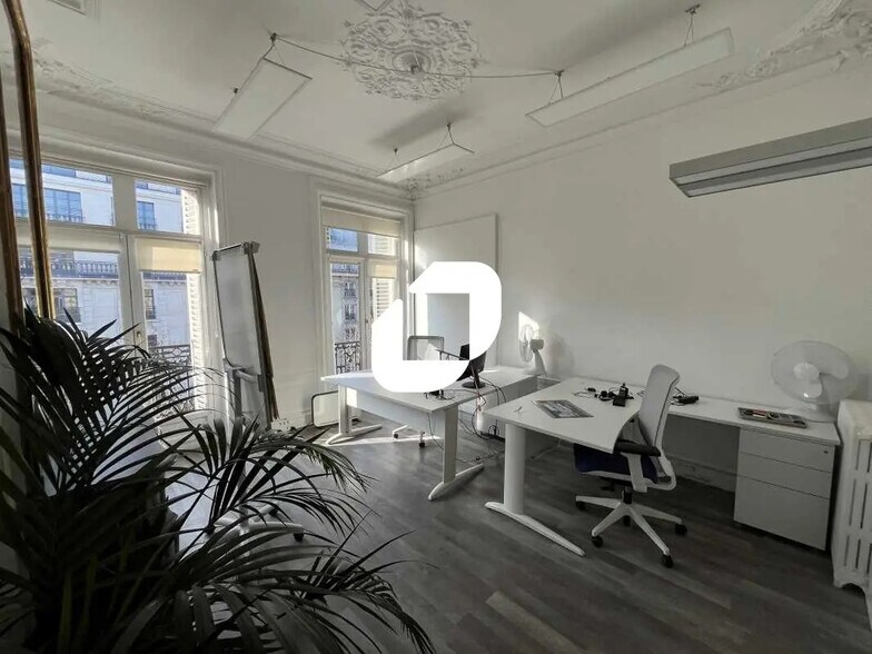 Bureau dans Paris à louer - Photo de l’immeuble – Image 2 sur 12