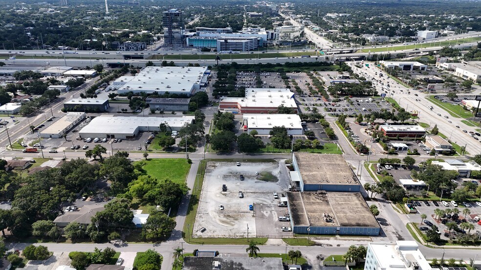 3712 W Walnut St, Tampa, FL à louer - Photo de l’immeuble – Image 3 sur 5