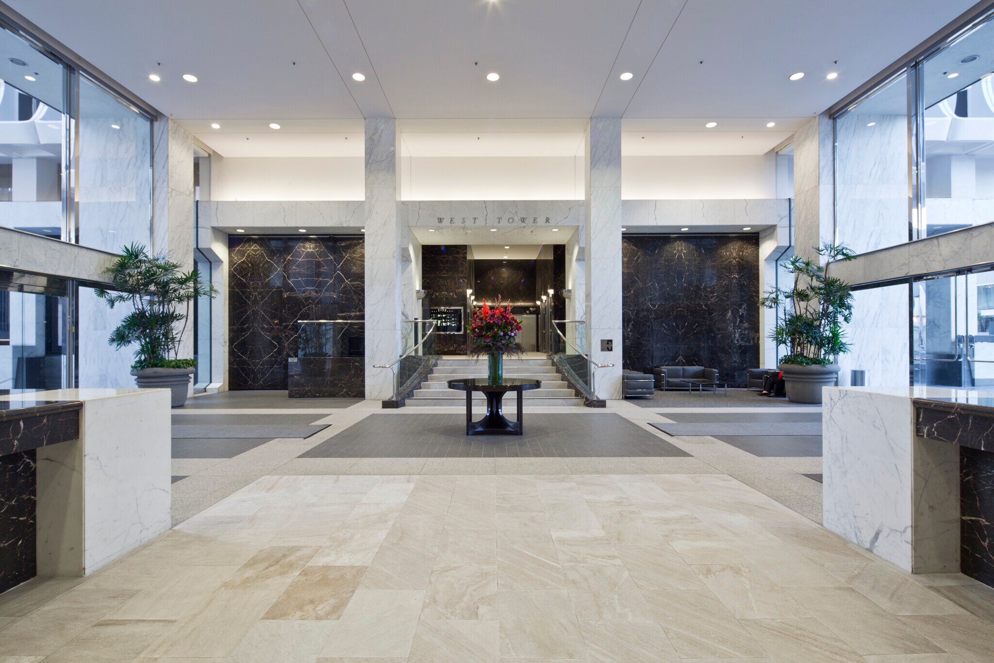 9100 Wilshire Blvd, Beverly Hills, CA à louer Photo intérieure– Image 1 sur 11