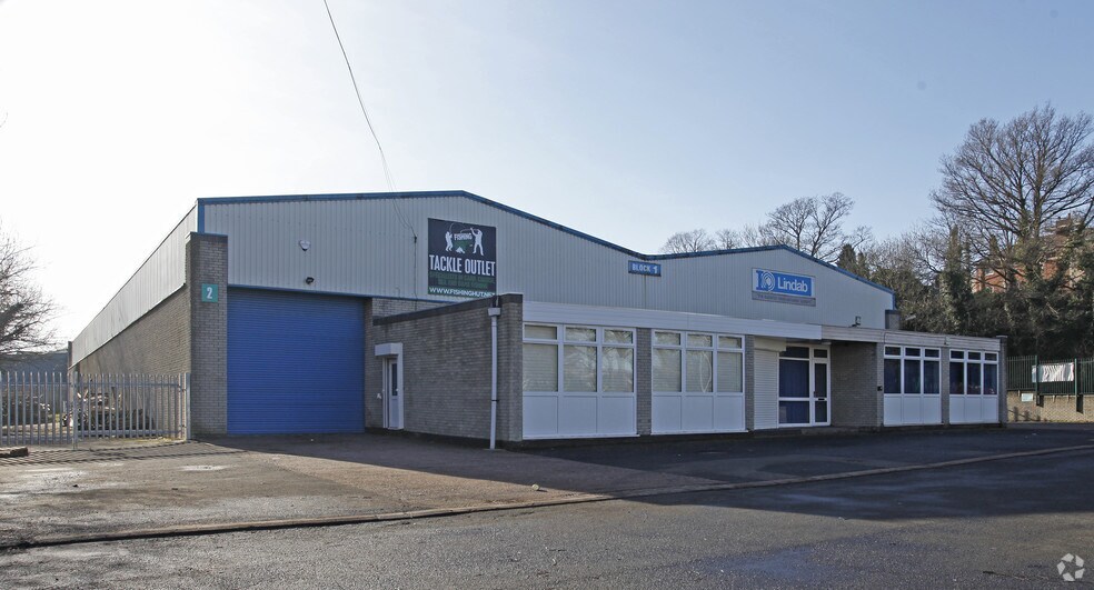 Bromsgrove Rd, Halesowen à louer - Photo de l’immeuble – Image 3 sur 4