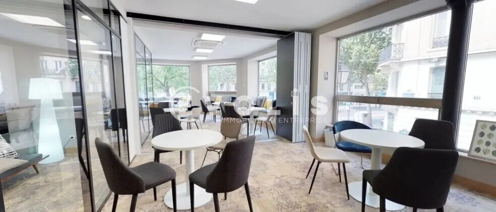 Bureau dans Paris à louer - Photo de l’immeuble – Image 2 sur 5