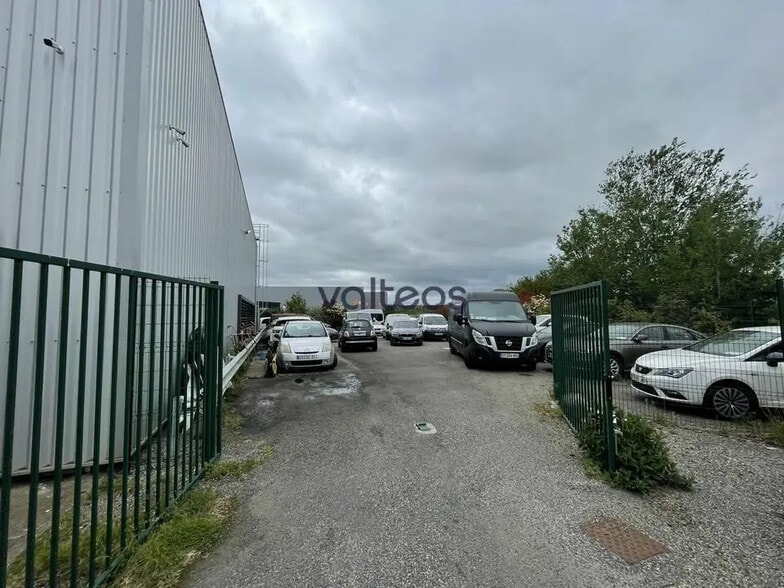 Bureau dans Escalquens à louer - Photo de l’immeuble – Image 3 sur 9