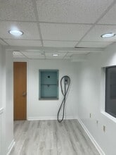 9020-9024 5th Ave, Brooklyn, NY à louer Photo intérieure– Image 2 sur 8