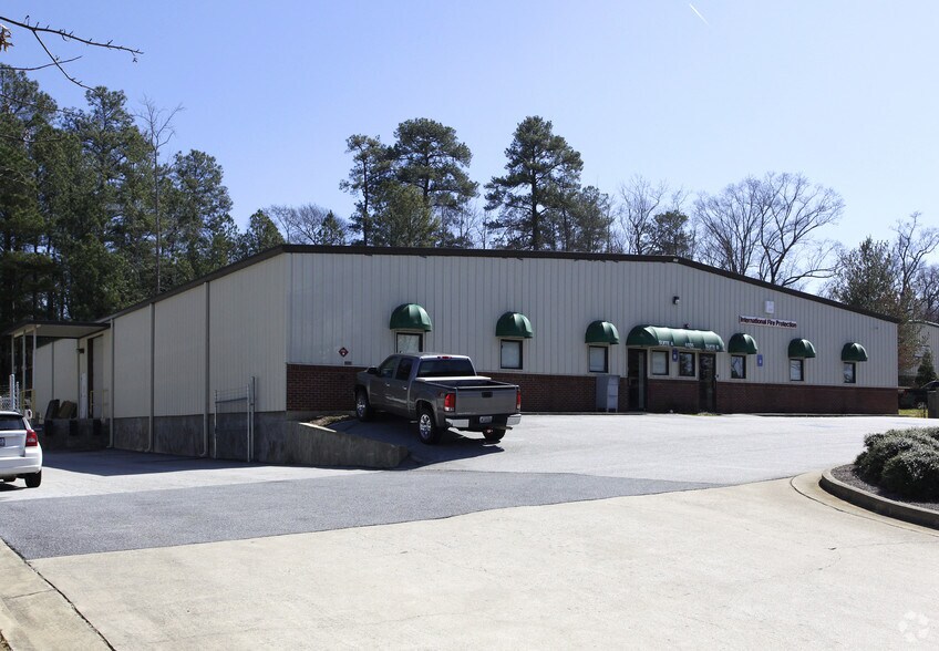6935 Oak Ridge Commerce Way, Austell, GA à louer - Photo principale – Image 2 sur 3