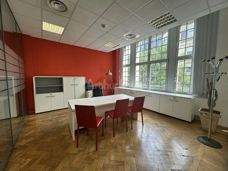 Bureau dans Strasbourg à louer - Photo de l’immeuble – Image 1 sur 14