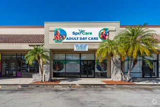 2601-2675 S Military Trl, West Palm Beach, FL à louer Photo de l’immeuble– Image 1 sur 8