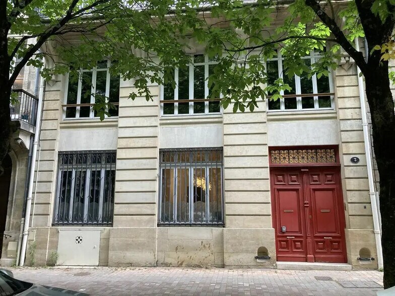 Bureau dans Bordeaux à louer - Photo de l’immeuble – Image 1 sur 14