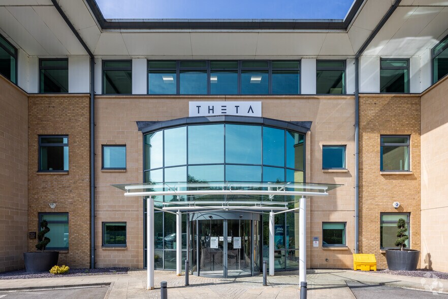 Lyon Way, Frimley à louer - Photo de l’immeuble – Image 3 sur 9