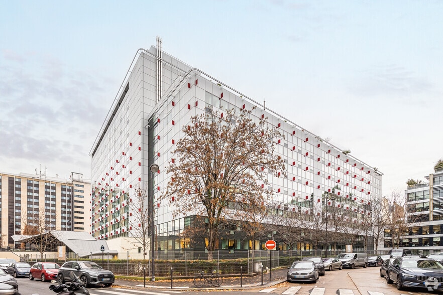 31 Rue De La Fédération, Paris à louer - Photo de l’immeuble – Image 3 sur 8