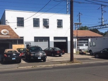 2000 Stratford Ave, Stratford, CT à vendre - Photo de l’immeuble – Image 2 sur 5