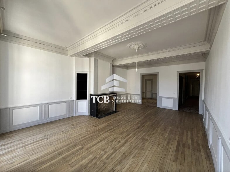Bureau dans Nantes à vendre - Photo de l’immeuble – Image 2 sur 4