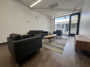 3007 Washington Blvd, Marina Del Rey, CA à louer Photo intérieure– Image 2 sur 4