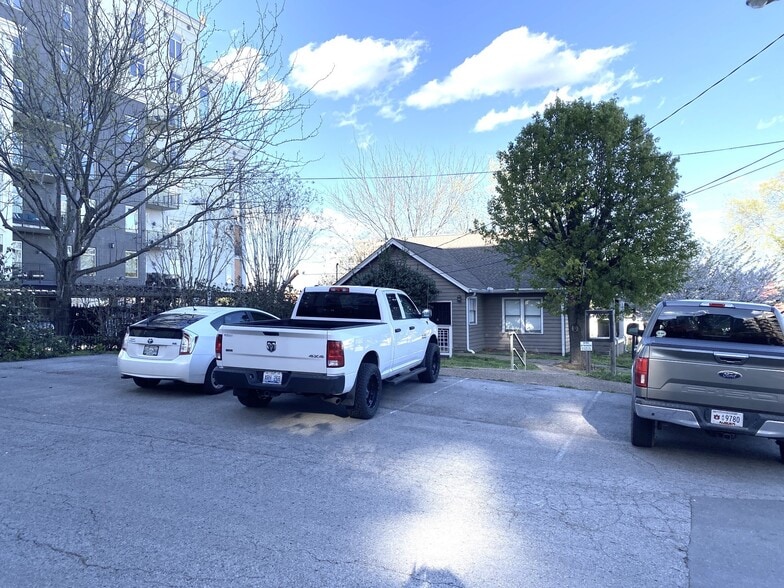 113 30th Ave N, Nashville, TN à vendre - Photo de l’immeuble – Image 3 sur 25