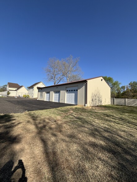 28795 Three Notch Rd, Mechanicsville, MD à louer - Photo de l’immeuble – Image 2 sur 16
