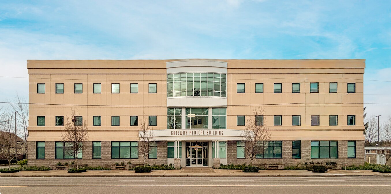 10535 NE Glisan St, Portland, OR à louer Photo principale– Image 1 sur 6