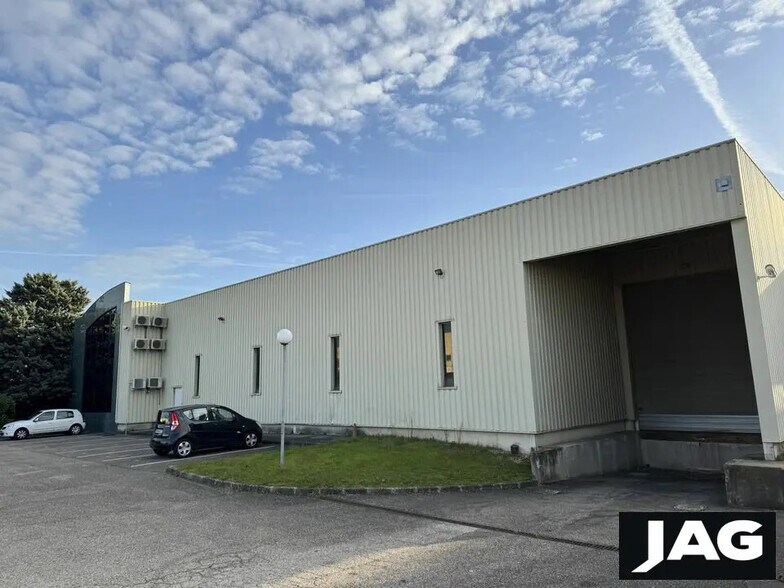 Bureau dans Genas à louer - Photo de l’immeuble – Image 2 sur 6