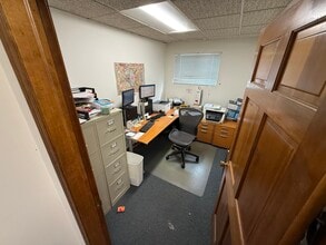 28144 W Industrial Ave, Lake Barrington, IL à louer Photo intérieure– Image 2 sur 34
