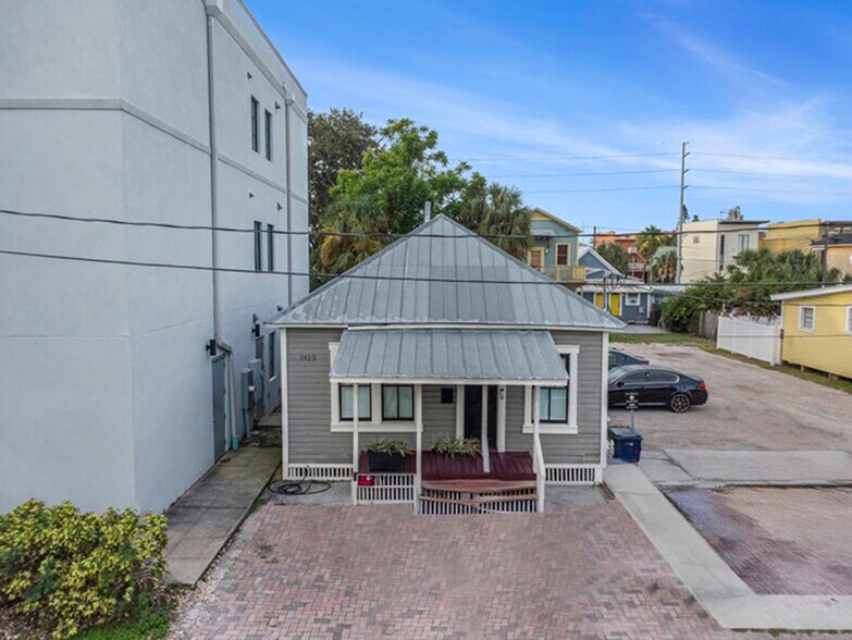 1923 E 6th Ave, Tampa, FL à vendre - Photo de l’immeuble – Image 3 sur 21