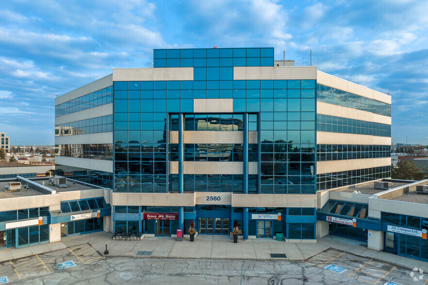 2560 Matheson Blvd E, Mississauga, ON à louer - Photo principale – Image 1 sur 4