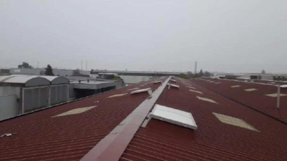 Industriel/Logistique dans Corbas à louer - Photo de l’immeuble – Image 1 sur 6