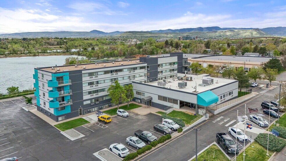 12100 W 44th Ave, Wheat Ridge, CO à vendre - Photo de l’immeuble – Image 1 sur 16