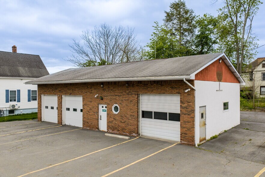 29 Church St, Port Jervis, NY à vendre - Photo de l’immeuble – Image 2 sur 20