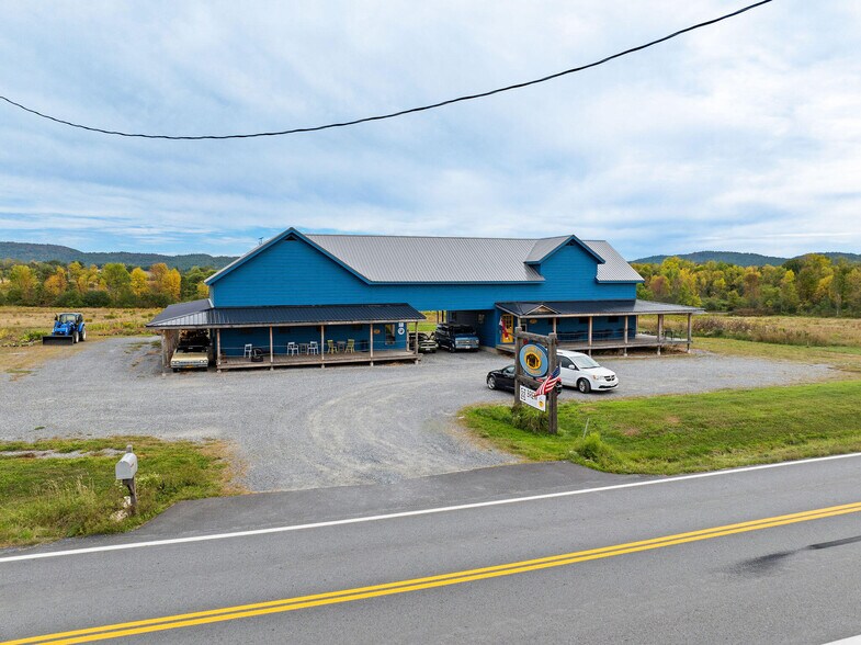 1502 NY-22, Essex, NY à vendre - Photo de l’immeuble – Image 2 sur 25