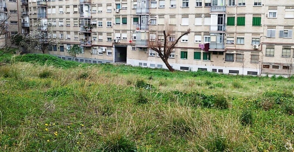 Terrain dans Madrid, Madrid à vendre - Photo de l’immeuble – Image 2 sur 2