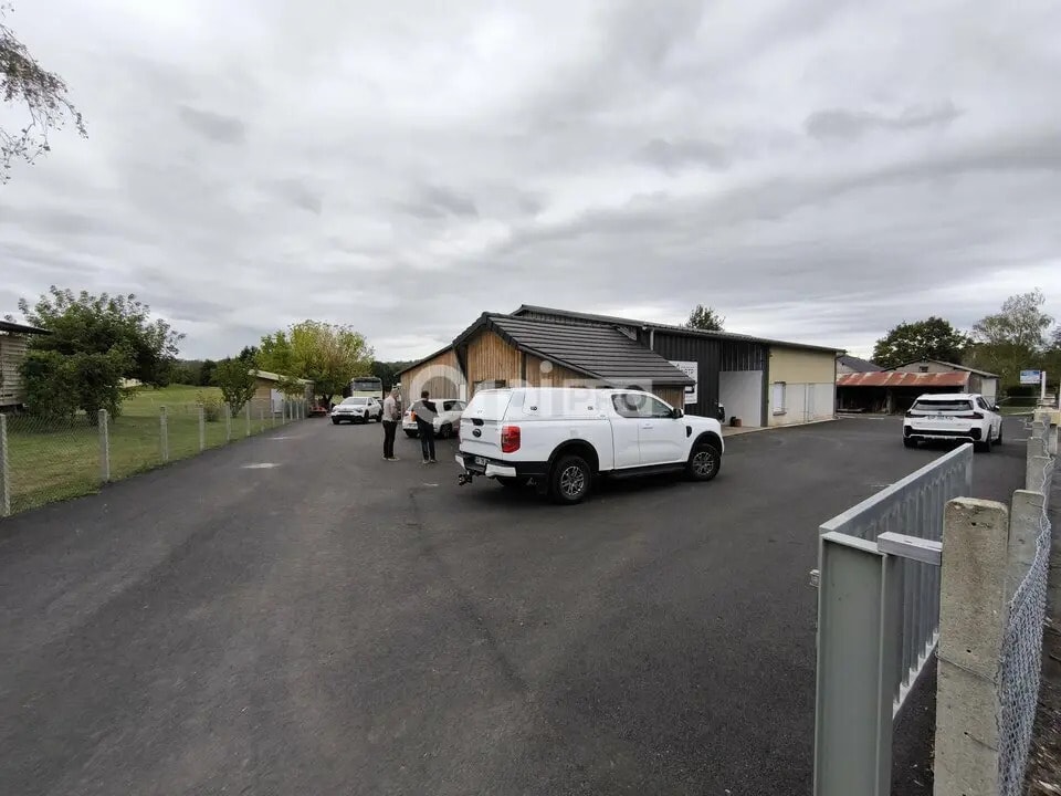 Local d’activités dans Malemort à louer Photo de l’immeuble– Image 1 sur 7