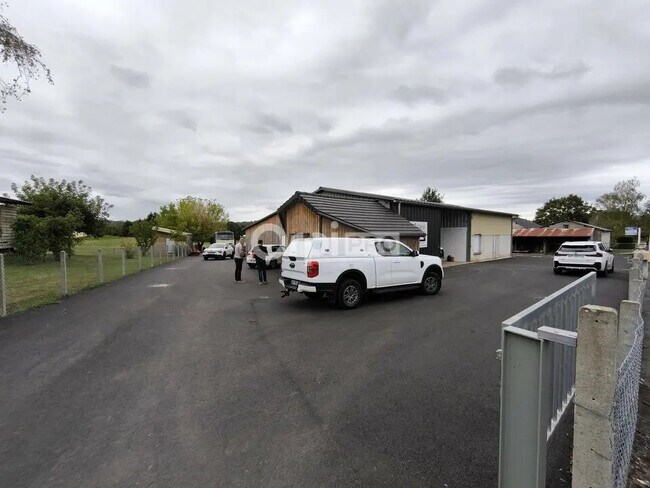 Plus de détails pour Bureau à louer
