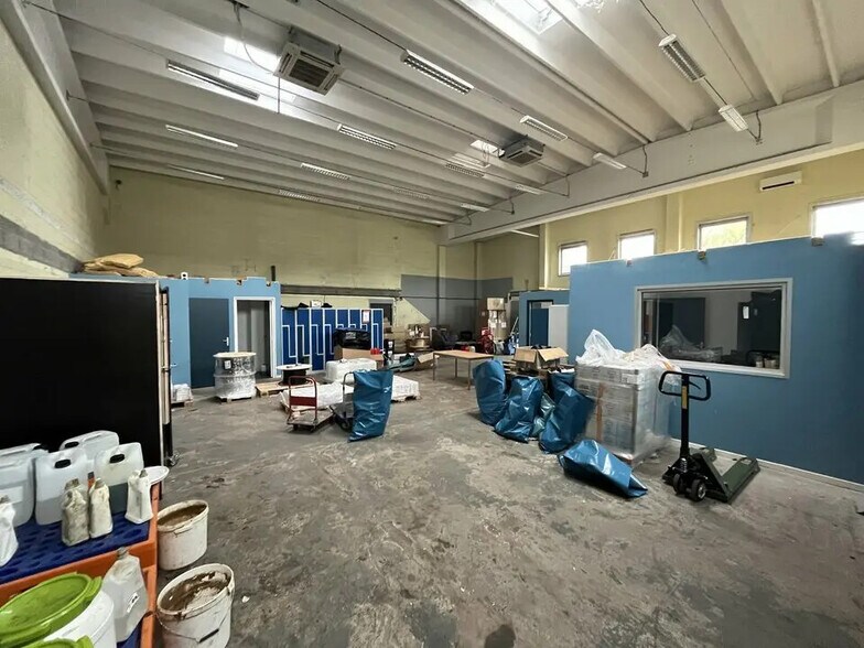 Industriel/Logistique dans Fretin à louer - Photo de l’immeuble – Image 2 sur 5