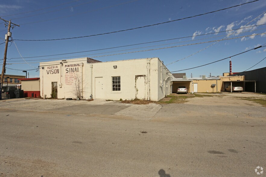 115 E Main St, Grand Prairie, TX à louer - Photo de l’immeuble – Image 3 sur 4