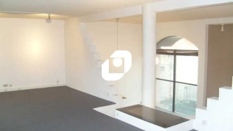 Bureau dans Ivry-sur-Seine à louer Photo de l’immeuble– Image 1 sur 2