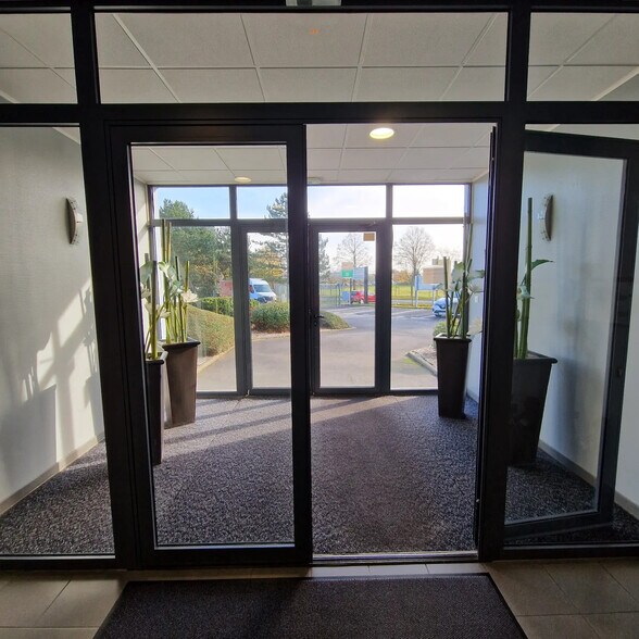 Bureau dans Arras à louer - Photo de l’immeuble – Image 2 sur 4