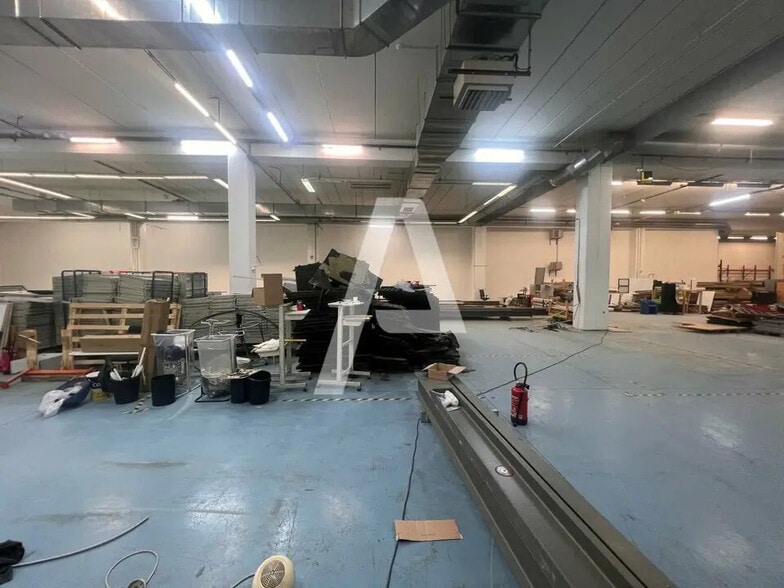 Local d’activités dans Ivry-sur-Seine à louer - Photo intérieure – Image 2 sur 4