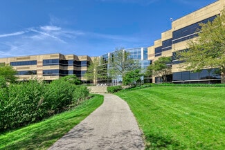 Plus de détails pour 544 Lakeview Pkwy, Vernon Hills, IL - Bureau à louer