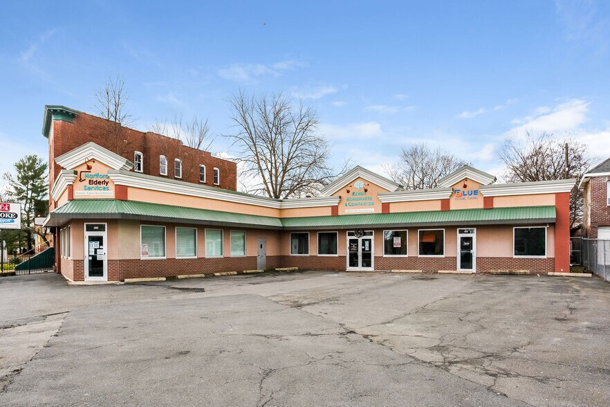 747 Maple Ave, Hartford, CT à louer - Photo de l’immeuble – Image 1 sur 23