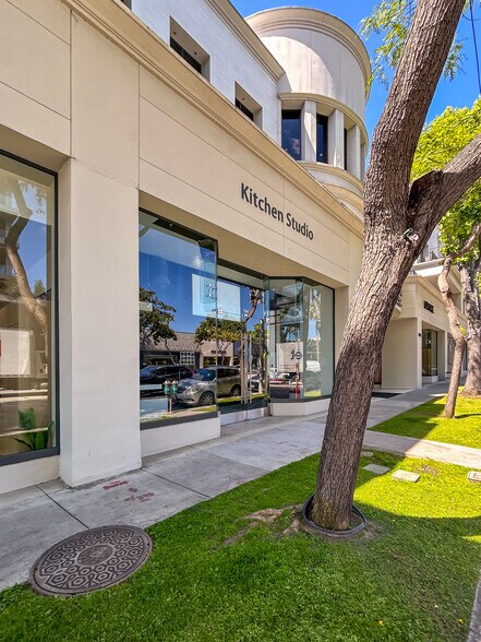 8900-8920 Beverly Blvd, West Hollywood, CA à louer - Photo de l’immeuble – Image 2 sur 5