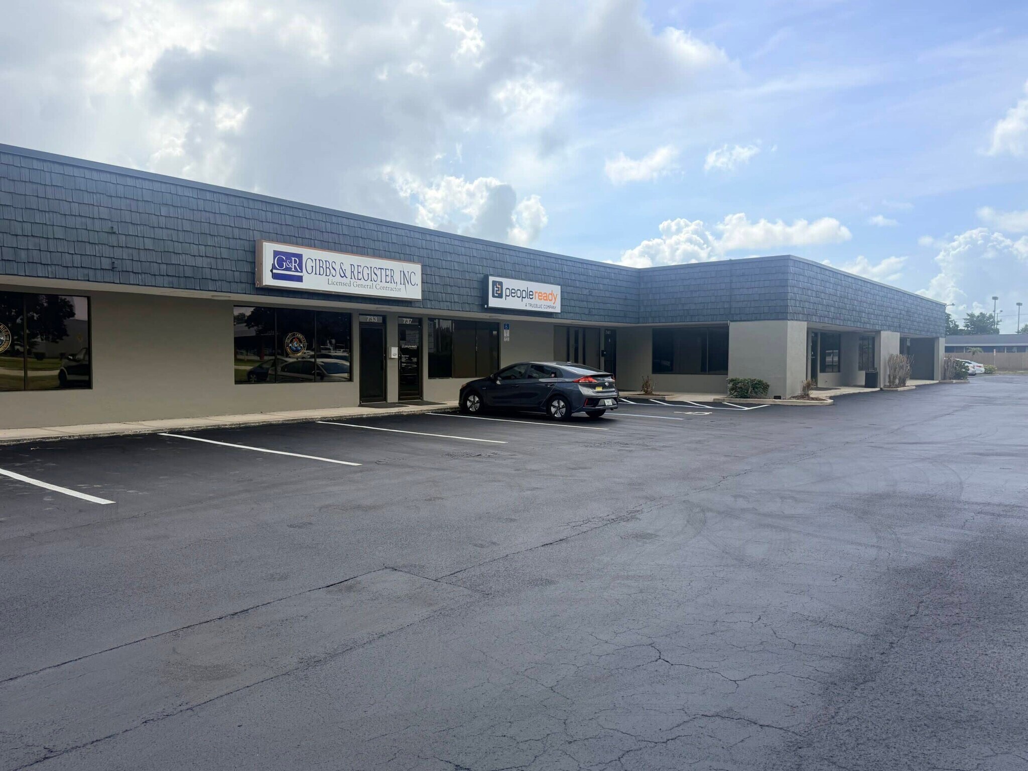 725-765 S Apollo Blvd, Melbourne, FL à louer Photo de l’immeuble– Image 1 sur 9