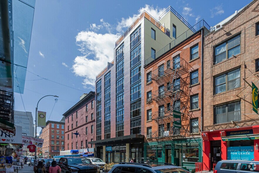 111 Mulberry St, New York, NY à louer - Photo de l’immeuble – Image 1 sur 10