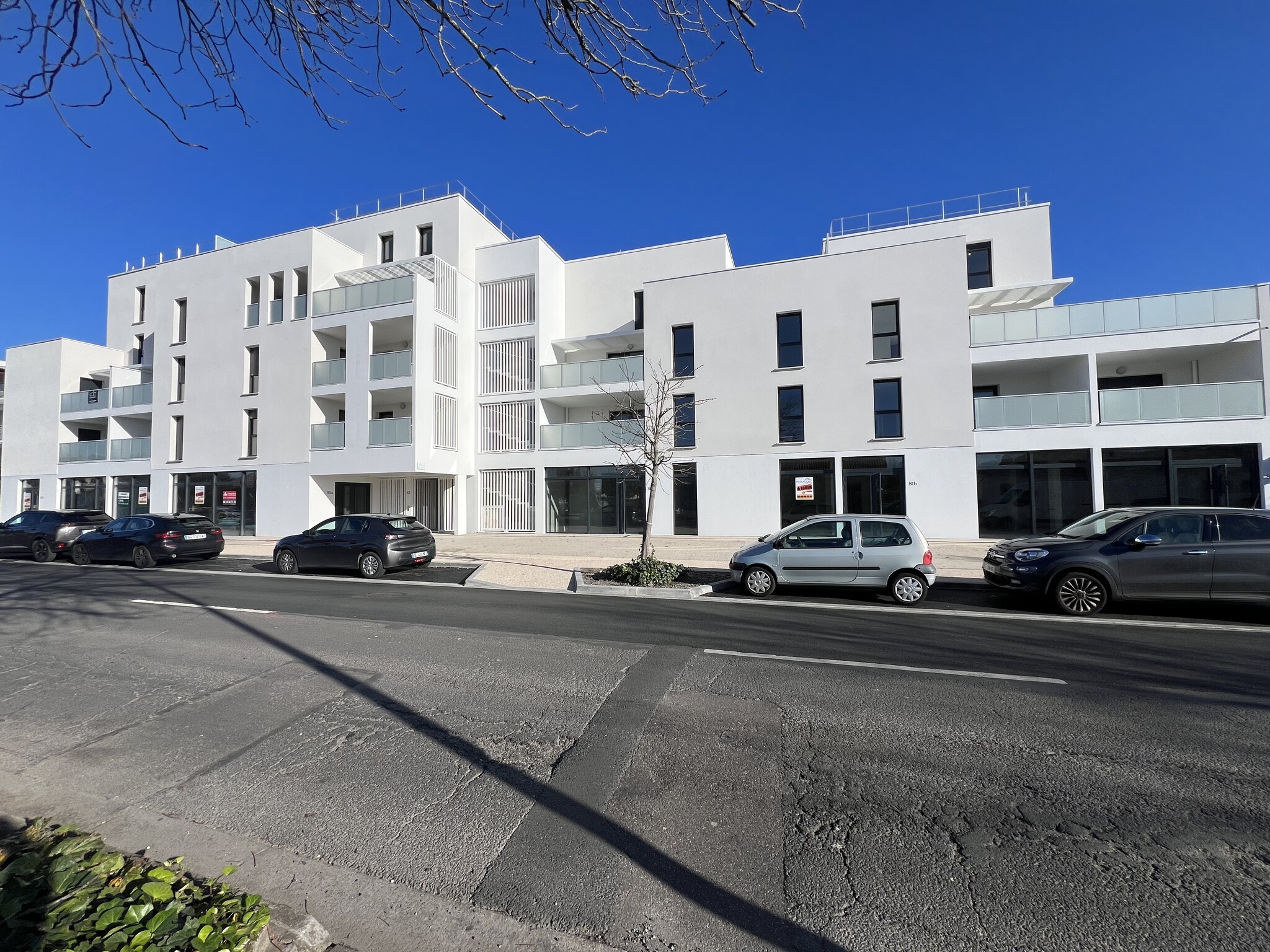 83 Avenue Montaigne, Saint-Médard-en-Jalles à louer Photo de l’immeuble– Image 1 sur 2
