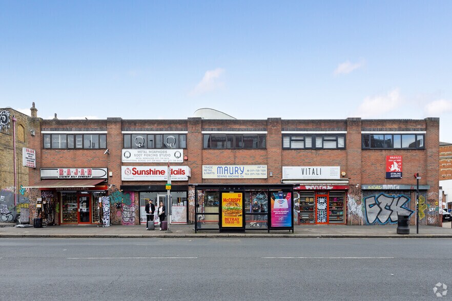 472 Hackney Rd, Londres à vendre - Photo de l’immeuble – Image 2 sur 5
