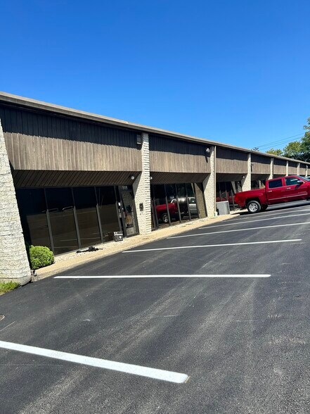 526-540 Enterprise Dr, Erlanger, KY à louer - Photo de l’immeuble – Image 2 sur 13