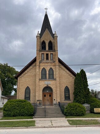 Plus de détails pour 118 Oak St, Neenah, WI - Spécialisé à vendre