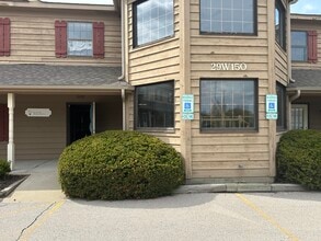 29W110-29W140 Butterfield Rd, Warrenville, IL à louer Photo de l’immeuble– Image 1 sur 8