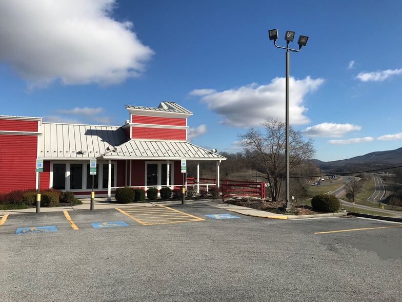 190 Lithia Rd, Wytheville, VA à louer - Photo de l’immeuble – Image 2 sur 2