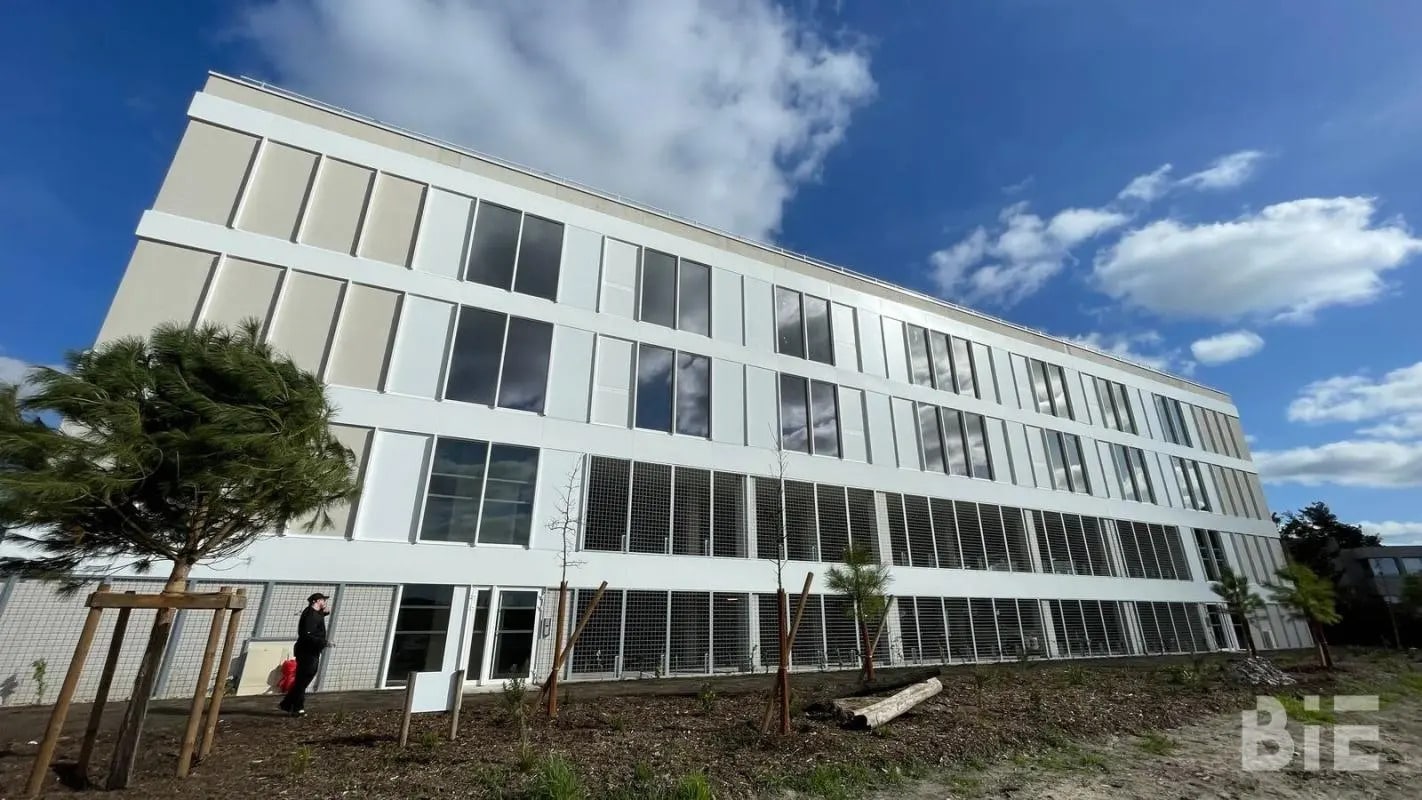 Bureau dans Mérignac à louer Photo de l’immeuble– Image 1 sur 11