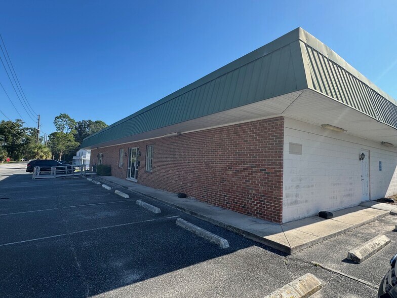 197 NW Burk Ave, Lake City, FL à louer - Photo de l’immeuble – Image 2 sur 3