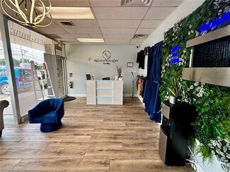 Plus de détails pour 5329 Wilson Mills rd, Richmond Heights, OH - Local commercial à louer